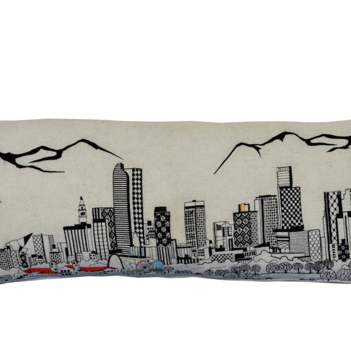 Coussin Queen Denver 35 x 14 po pour la vente par Beyond Cushions Corporation