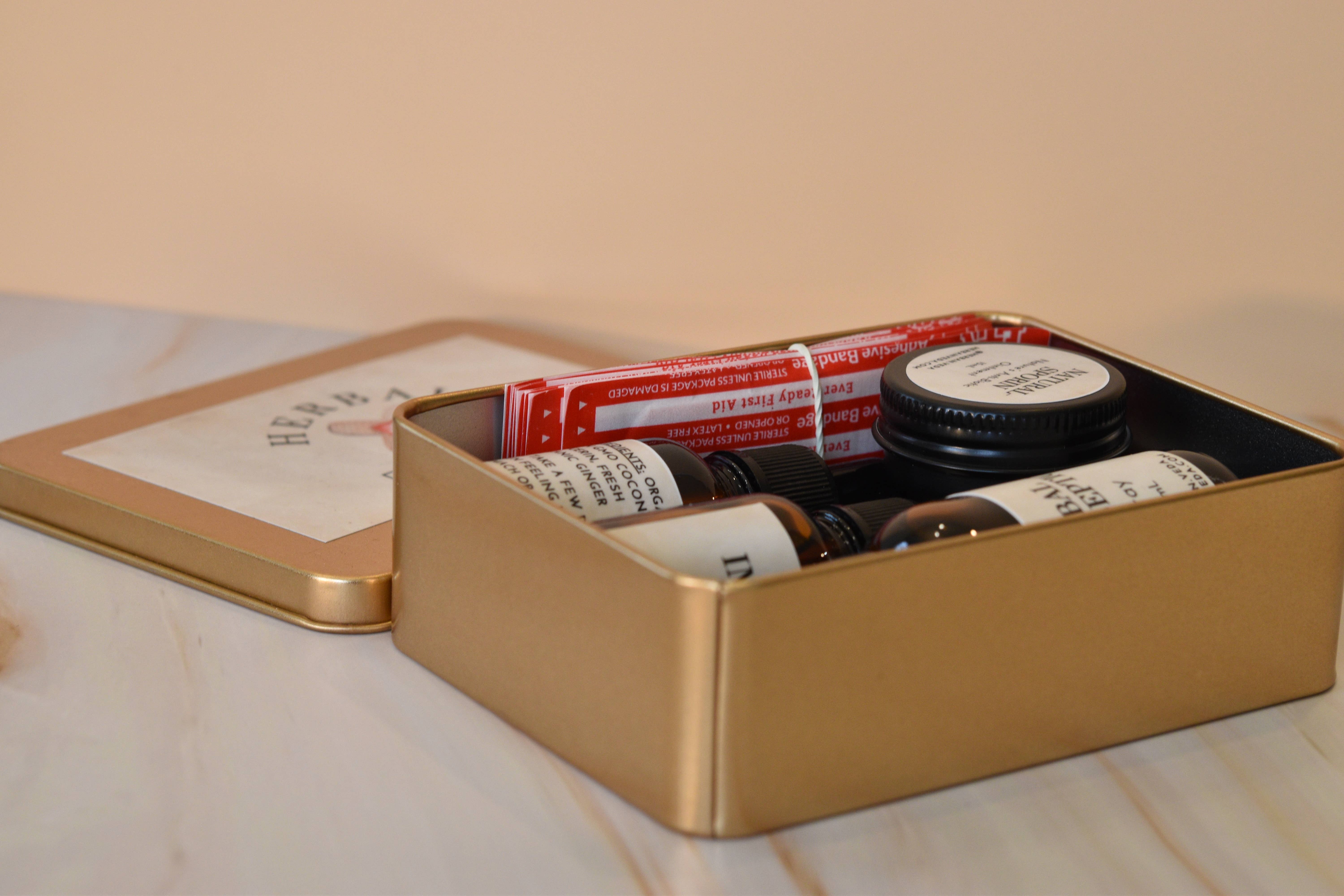 Herban Veda – Engroshandel Førstehjælpskasse – Herbal førstehjælpskasse3