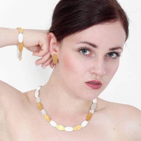 Collar Plata chapado en Oro en formas ovales. para venta al por mayor de Korczynski Design Jewellery