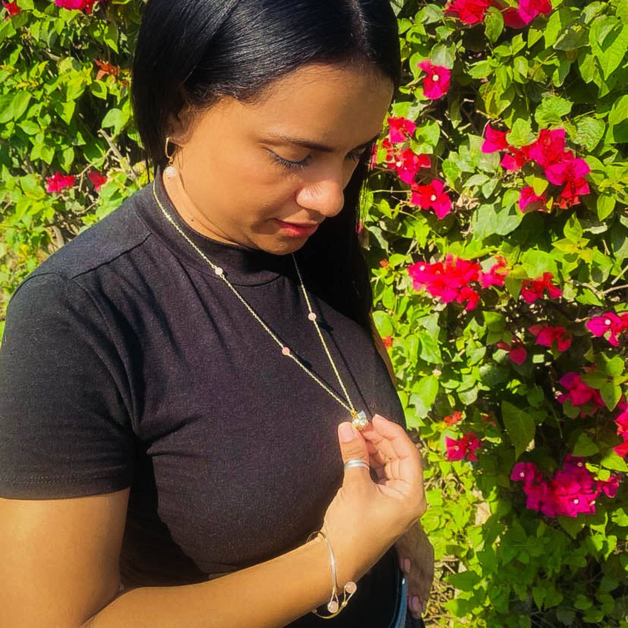 Alegria Accessories Inc. - Wholesale Dangle Earrings - Conch Shell earrings1