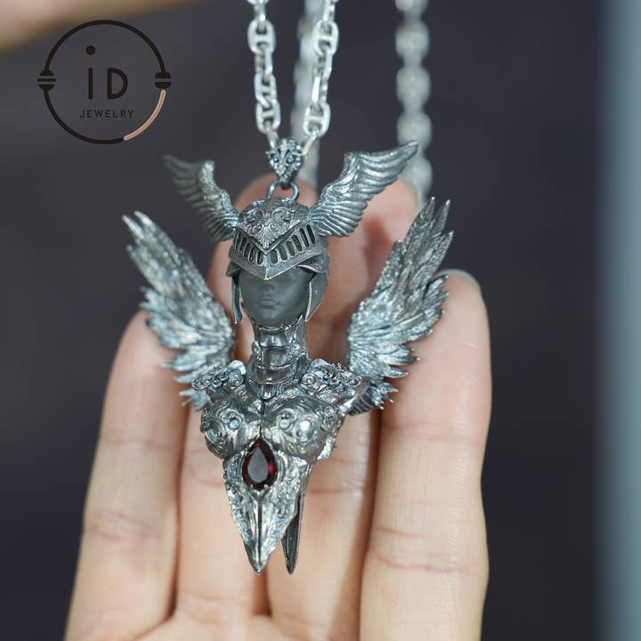 idjewelry – Großhandel Kette mit Anhänger/Charm – Valkyrie-Anhänger aus 925er Sterlingsilber mit Granat – Wikinger-Amulett aus nordischer Mythologie, handgefertigte Halskette3