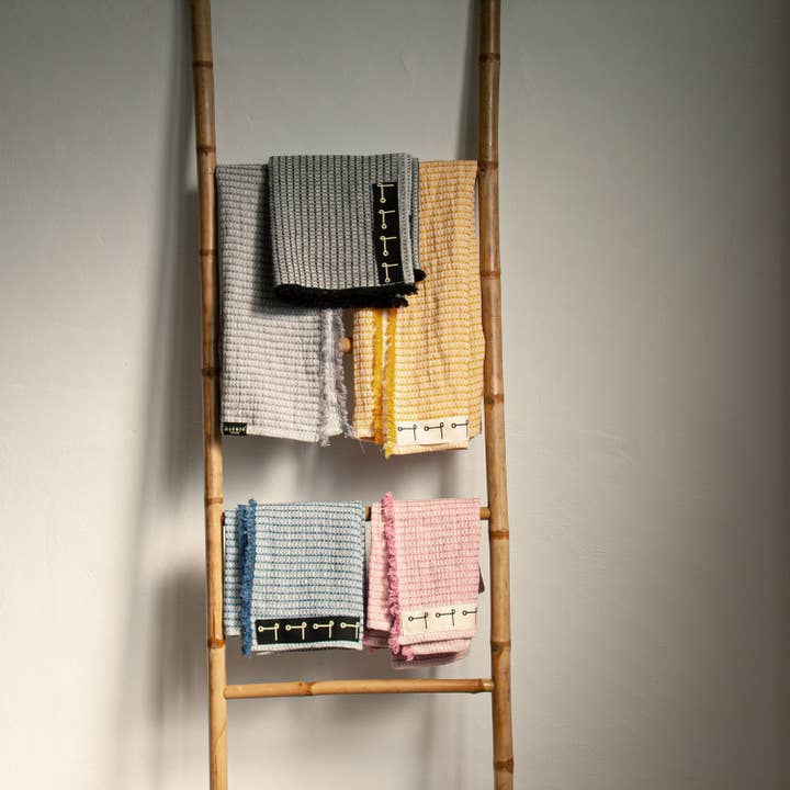 dE.LENZO KIDS - Wholesale Bedding Blanket - Kids & Baby - MINI CRIB SLATS 100% LINEN7