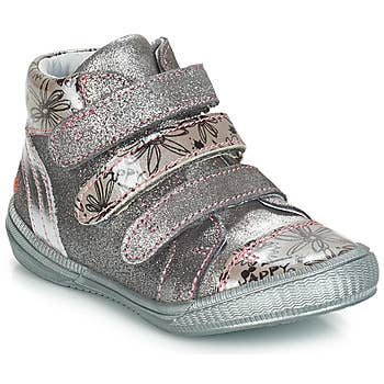   RAFAELE for wholesale on Faire0