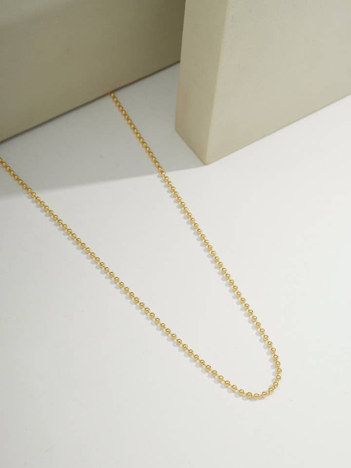 Hypoallergene Klassieke Kralenbal | Alledaagse Sieraden voor wholesale door Bossaglam Jewelry