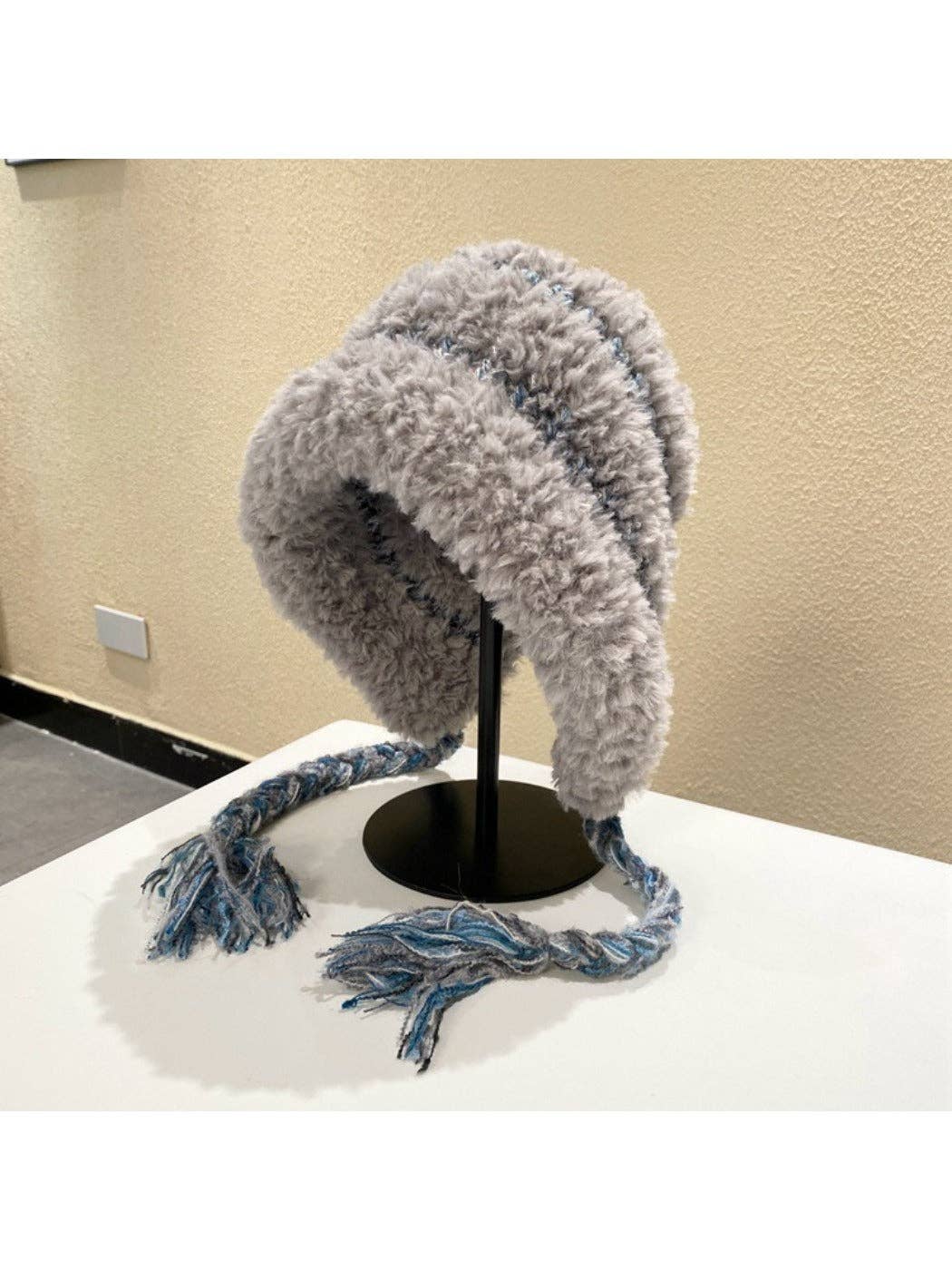 Funkyrel® Atzbranding Limited - Wholesale Beanie - Women's - Haila - Plush & Heavyweight Color-Block Earflap Beanie with Tassels3