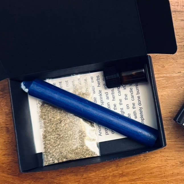 The Crooked Path - Wholesale Meditation Supplies - Luck Mini Spell Kit4