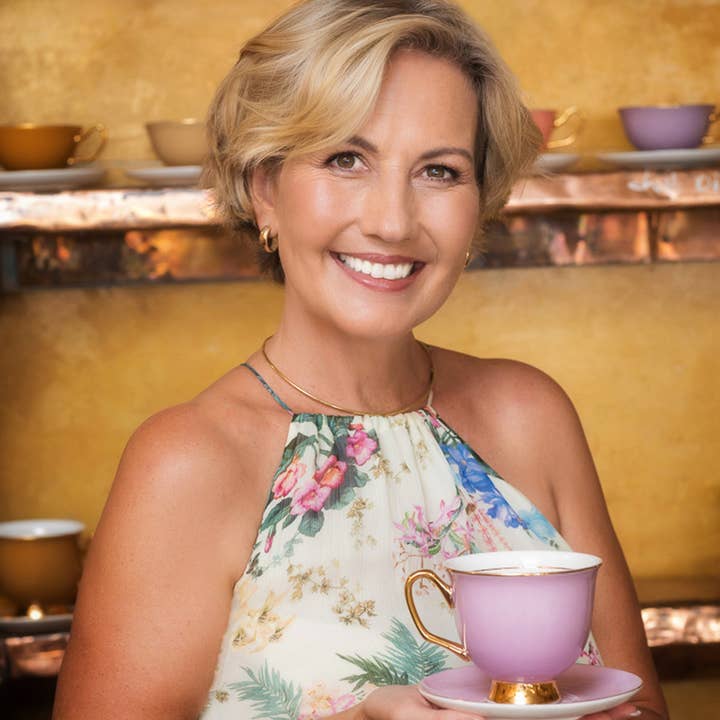 LyndalT - Wholesale Coffee/Tea Cup - XL Lavender Teacup and Saucer - 375mL3