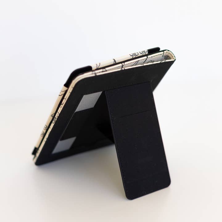 Elyse Breanne Design - Wholesale Laptop/Tablet Case - Women's - Pressed Floral Kindle Case