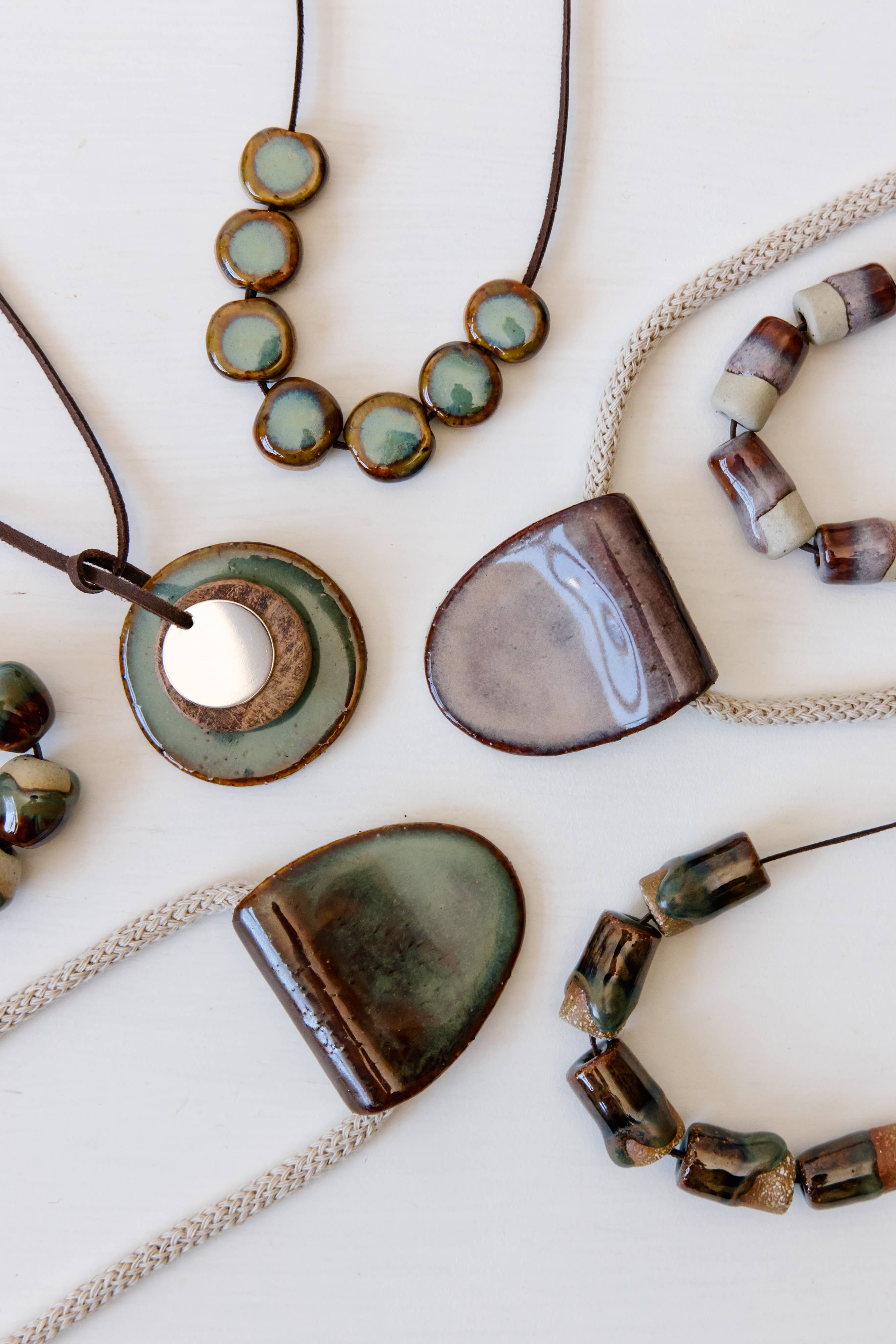 Woodfolk - Wholesale Pendant/charm necklace - Mulberry Half Oval Ceramic Necklace2