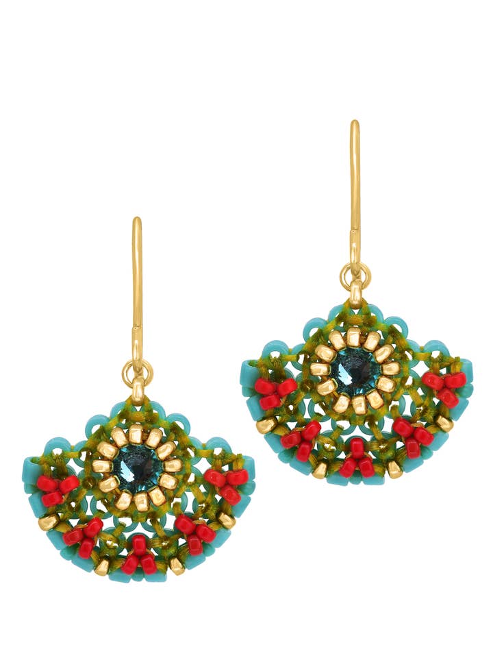 Abstrakt ørering i turkis og rød på en ledning, stil E24748 for engroshandel hos Miguel Ases