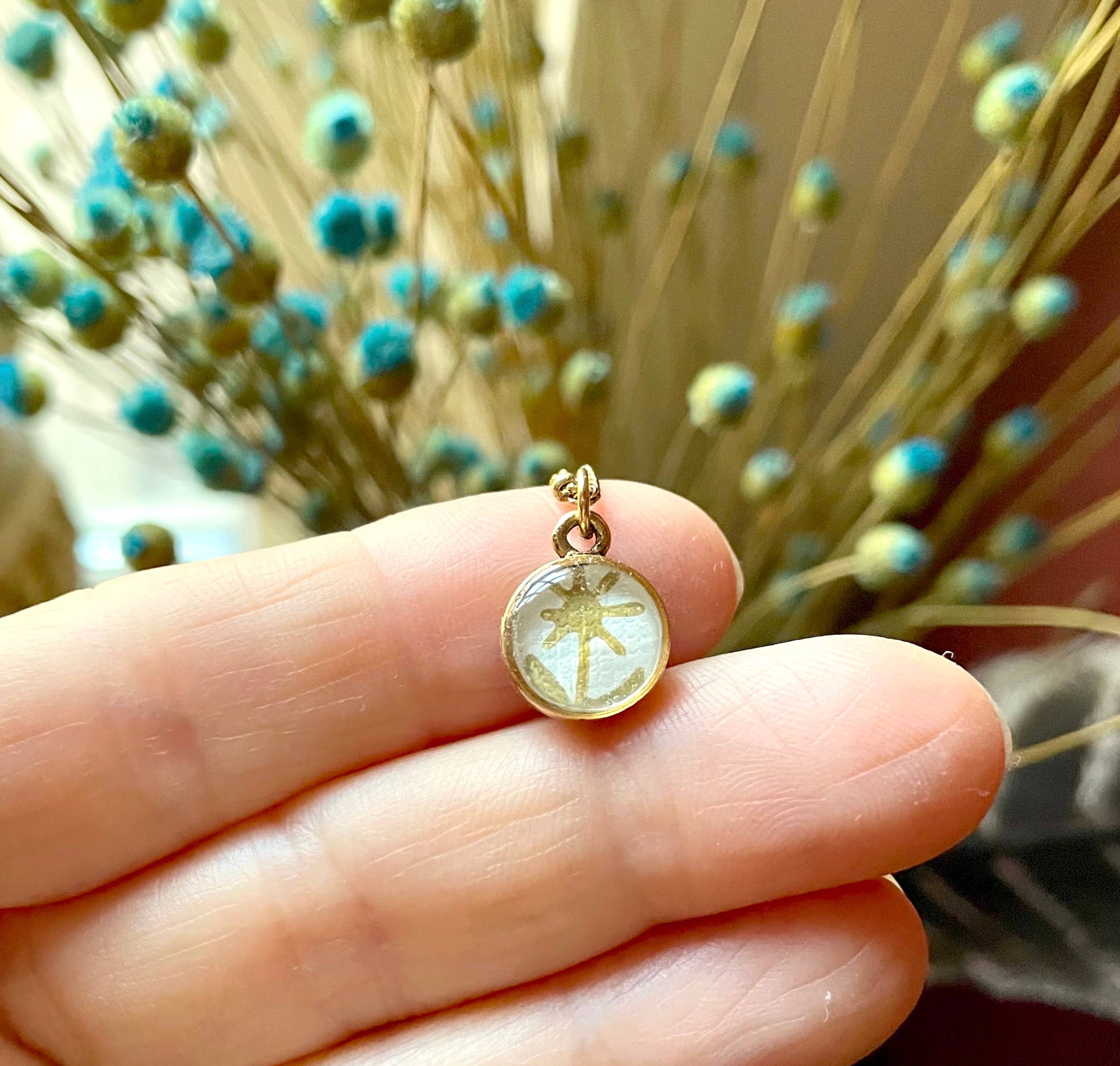joeyfivecents - Wholesale Pendant/charm necklace - Tiny gold pendant flower necklace - whimsical, garden inspo5