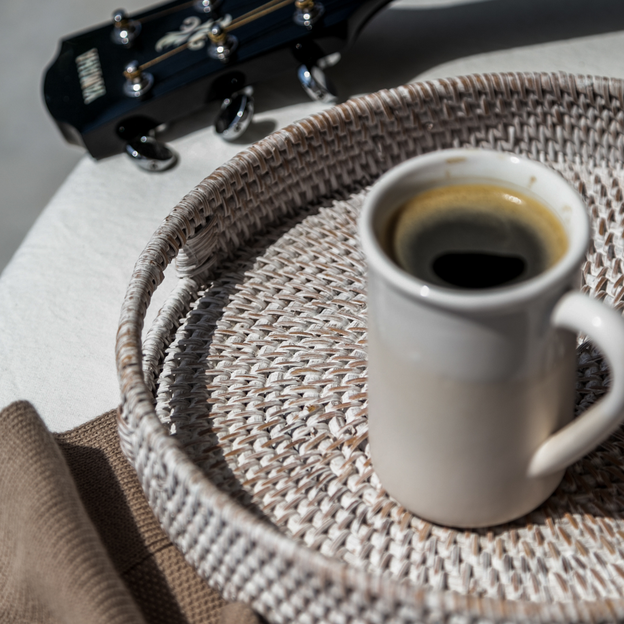 Porto Boutique - Vente Plateaux décoratifs - Plateau décoratif – Décoration de table ronde en rotin1