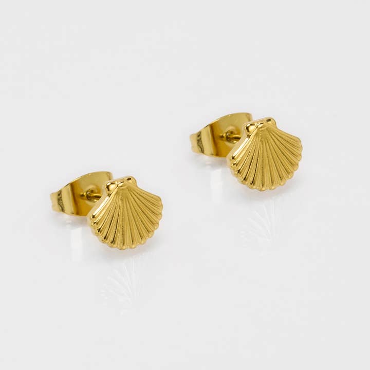 Gold stainless steel stud earrings – shell shape for wholesale by By Sookay