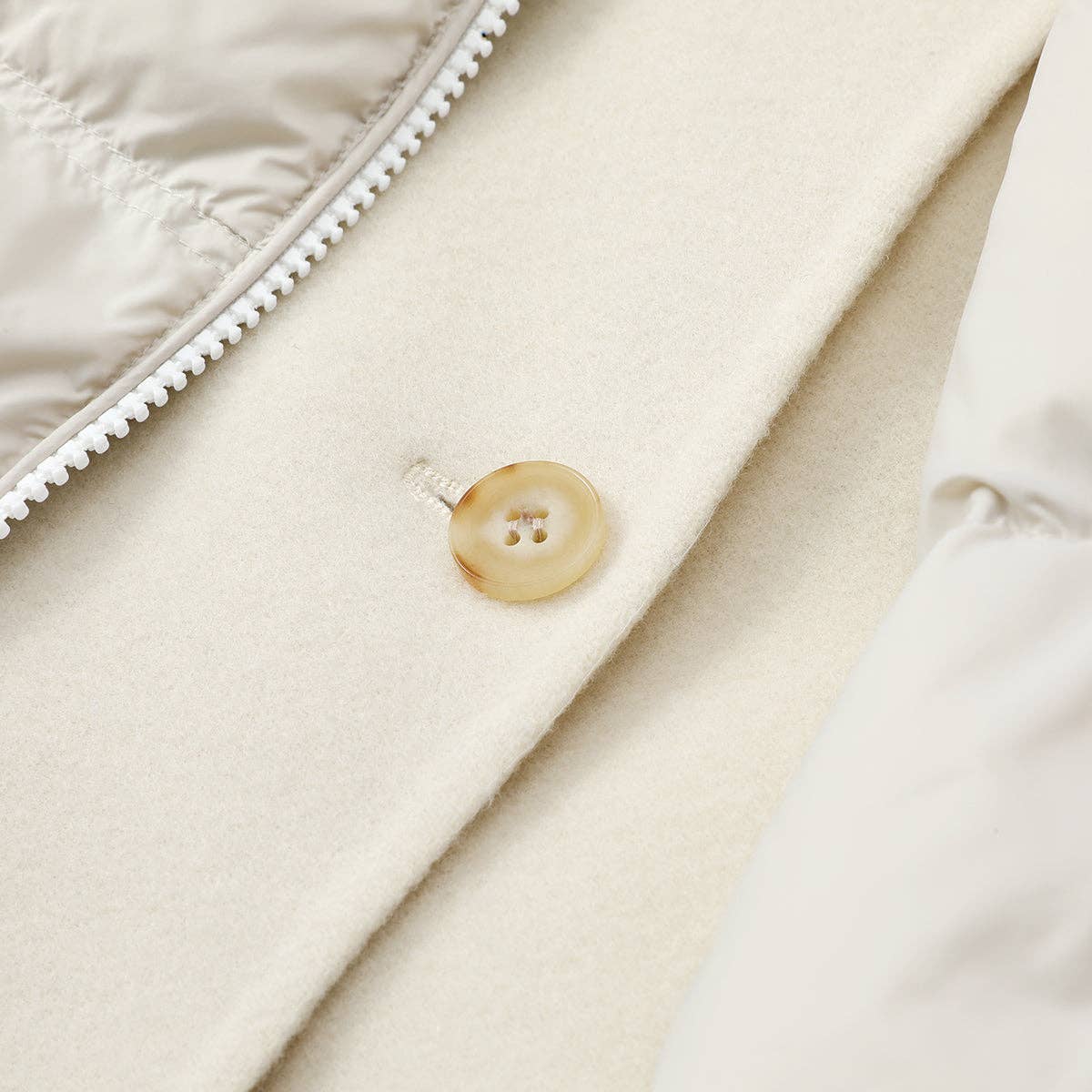 Urlazh - Wholesale Puffer Jacket - Women's - Milkshake Patchwork Down3