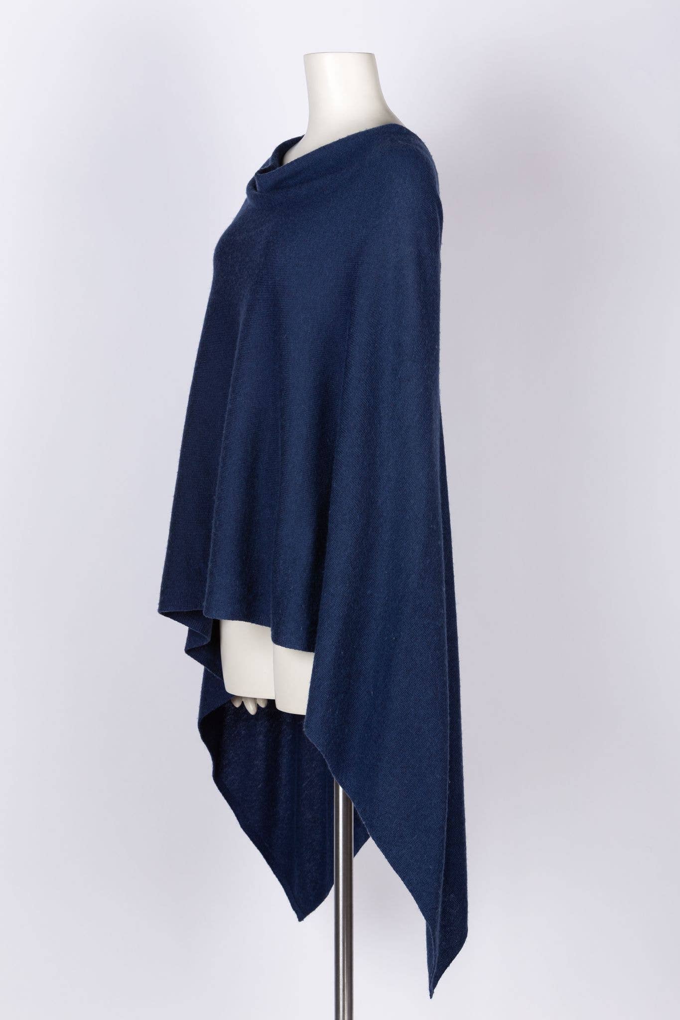 Dolma - Wholesale Poncho - Women's - Cashmere Poncho Navy2
