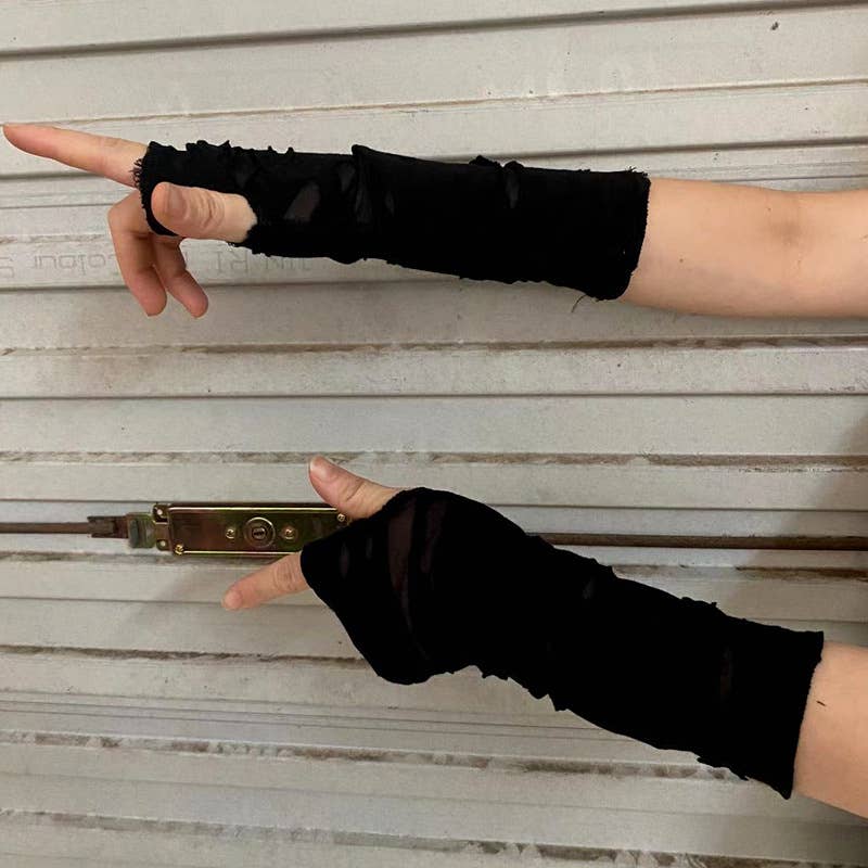 Tourtiwi - Wholesale Gloves - Women's - Punk dark Harajuku style sleeves torn gloves and sleeves2