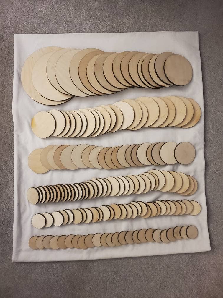 Char & Beam – wholesale Craft supplies – Baltic Birch Wood Rounds, Unfinished 1/4" Birch Circles5