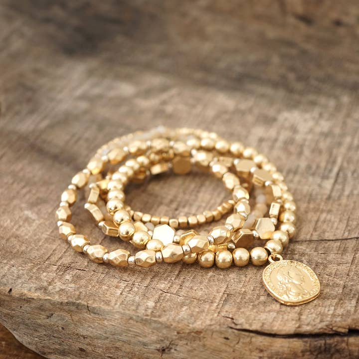 PennyLine inc - Vente Bracelet de perles - Pile de bracelets Boho avec une pièce en or usé