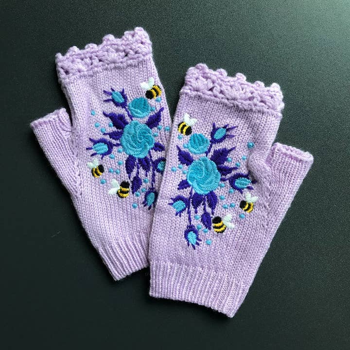 ACCITY - Wholesale Gloves - Women's - Knit Winter Gloves – Bee & Blossom Embroidery_CWMM16624
