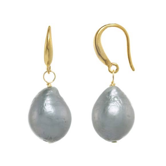a.v. max - Wholesale Dangle Earrings - Akoya Pearl Earrings1