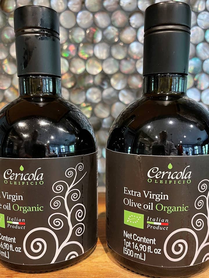 Cericola Oleificio - Organic Extra Virgin Olive Oil for wholesale by evoopremo