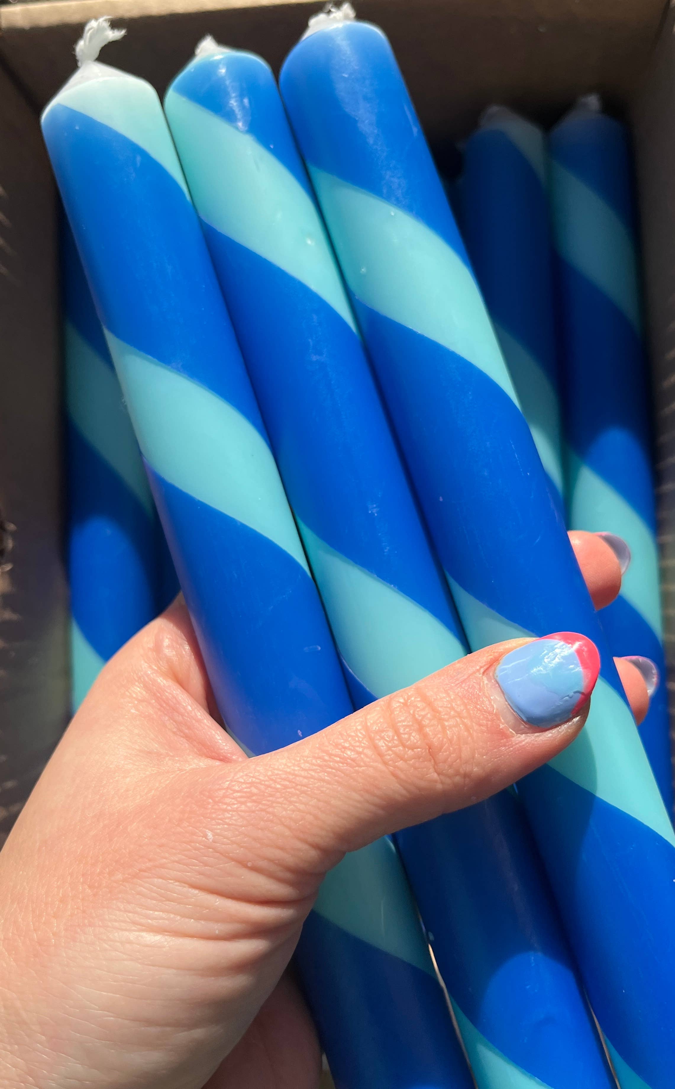 The Colour Emporium – wholesale Tapered candle/candlestick – Twisted stripe Candle individual 9