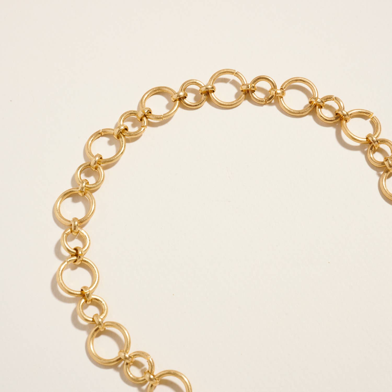 VG Collier court avec fermoir toggle en forme de cœur pour la Saint-Valentin en vente sur Faire2