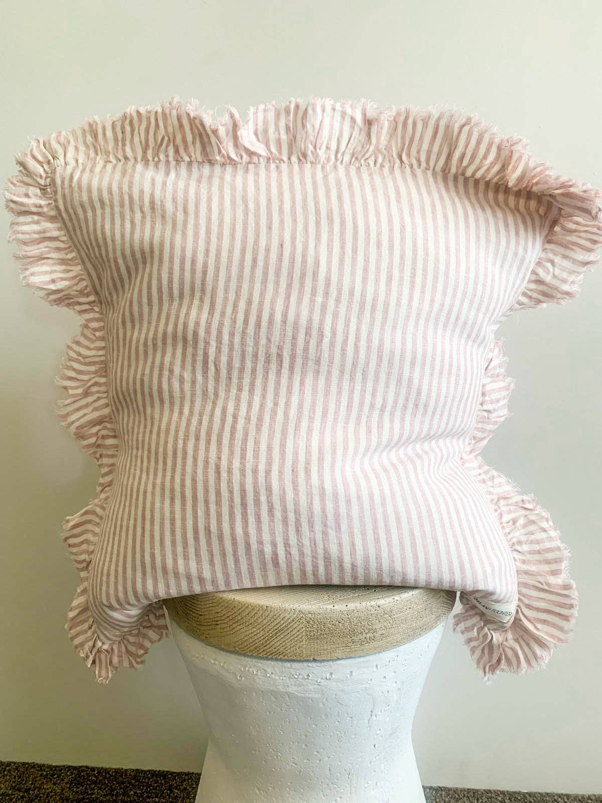 Mama and Tochter - Wholesale Throw/Decorative Pillow - Pure French Linen Frayed Edge Ruffle Cushion - Pink Pinstripes1