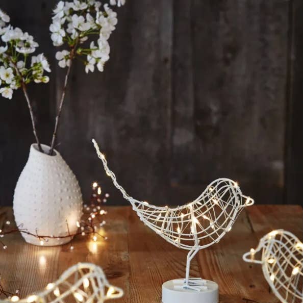 Lumina Of London AU - Wholesale Decorative tabletop object - Table Robin Light - Cute LED Ornament7