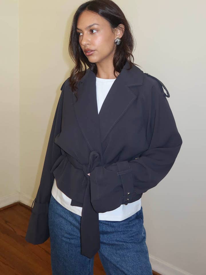 Et Clet - Wholesale Trench Coat - Women's - Cropped Trench Coat