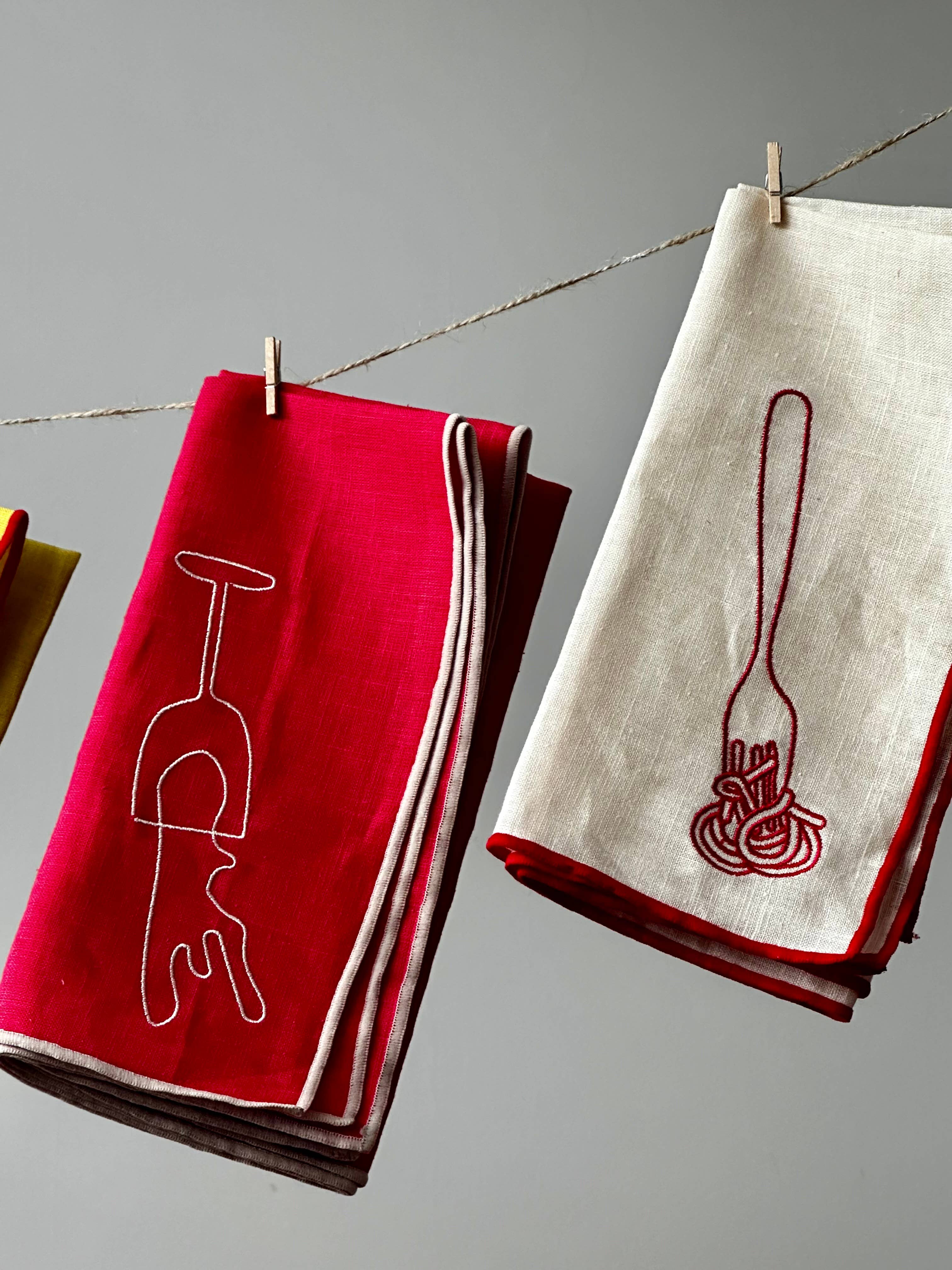 MÆGEN - Wholesale Tablecloth - Linen Blend Napkins - Spaghetti (Set of 2)5