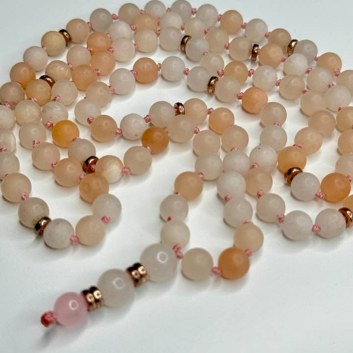 Mala de aventurina rosa anudada a mano, 6 mm, 108 cuentas, cuentas de oración, collar de meditación, mantra, sanación con sonido, infusión de reiki para venta al por mayor de Sonam Sondhi