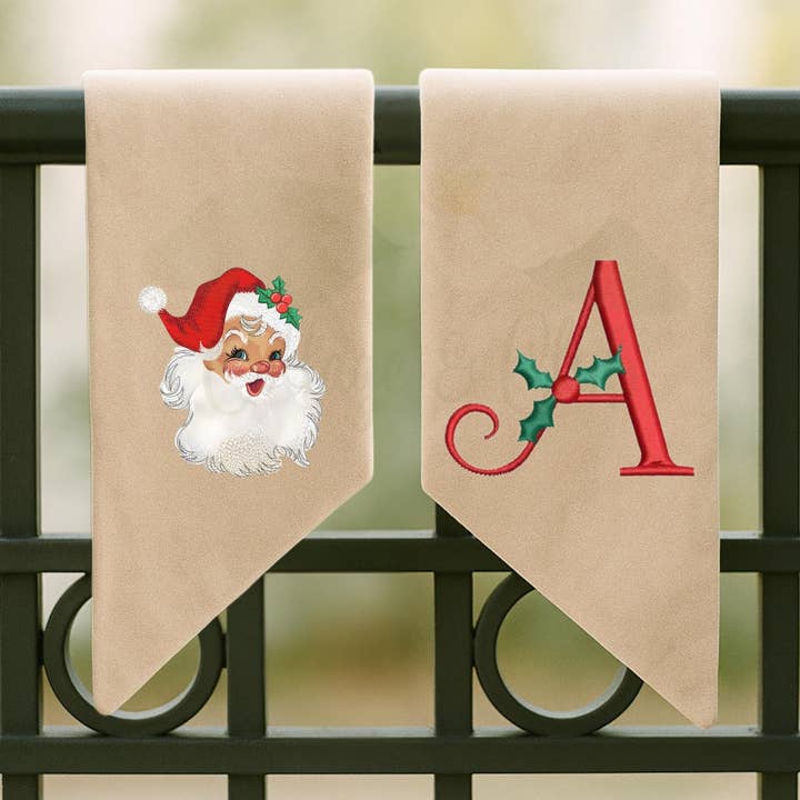 Fajín de Corona Navideña Bordada con Papá Noel Vintage: Fajín Coordinado Disponible - Colgador de Puerta Festivo - Decoración Personalizada para la Puerta Principal para venta al por mayor de Cottage & Club