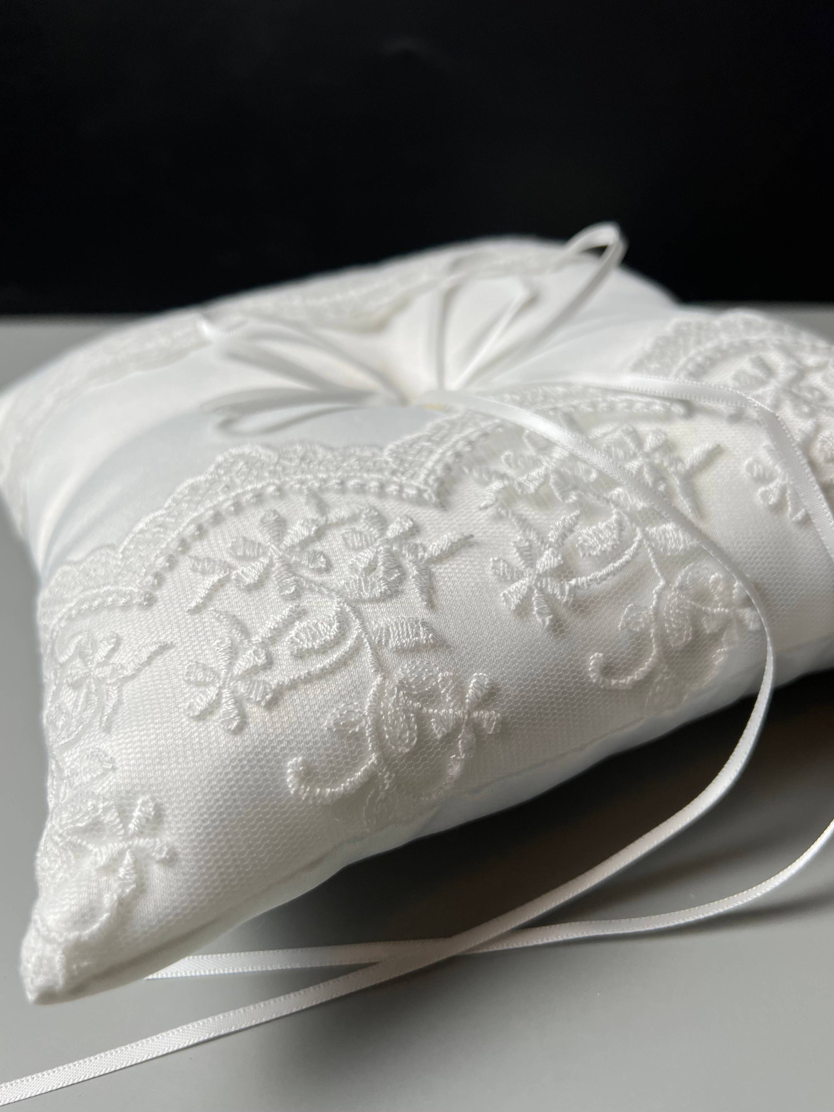 Floris Linens - Wholesale Pillow/Cushion - Kids & Baby - Three Pearl Wedding Ring Bearer Pillow with Lace6