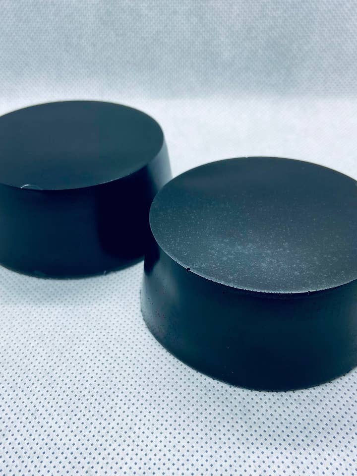 Holzkohlebar mit Bio-Hagebuttenöl für den Großhandel von Najmah Naturals