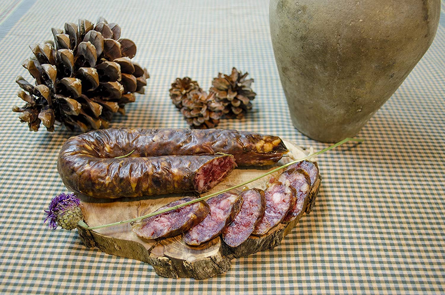 Botularium SLU - Wholesale Salami - Wild Boar Fuet Montes Universales (150g)1