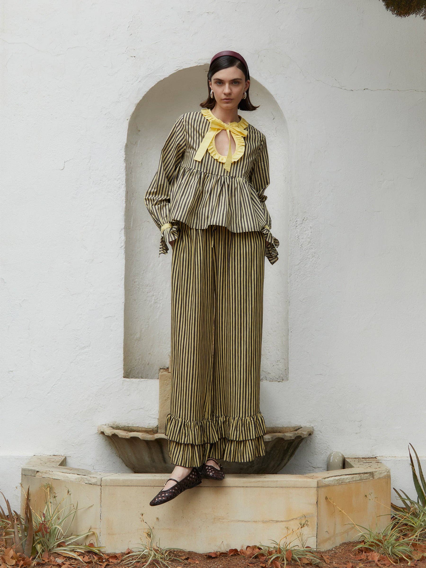 CARMEN SAYS - Wholesale Blouse - Women's - Blusa Amarilla a Rayas con Estrellas7