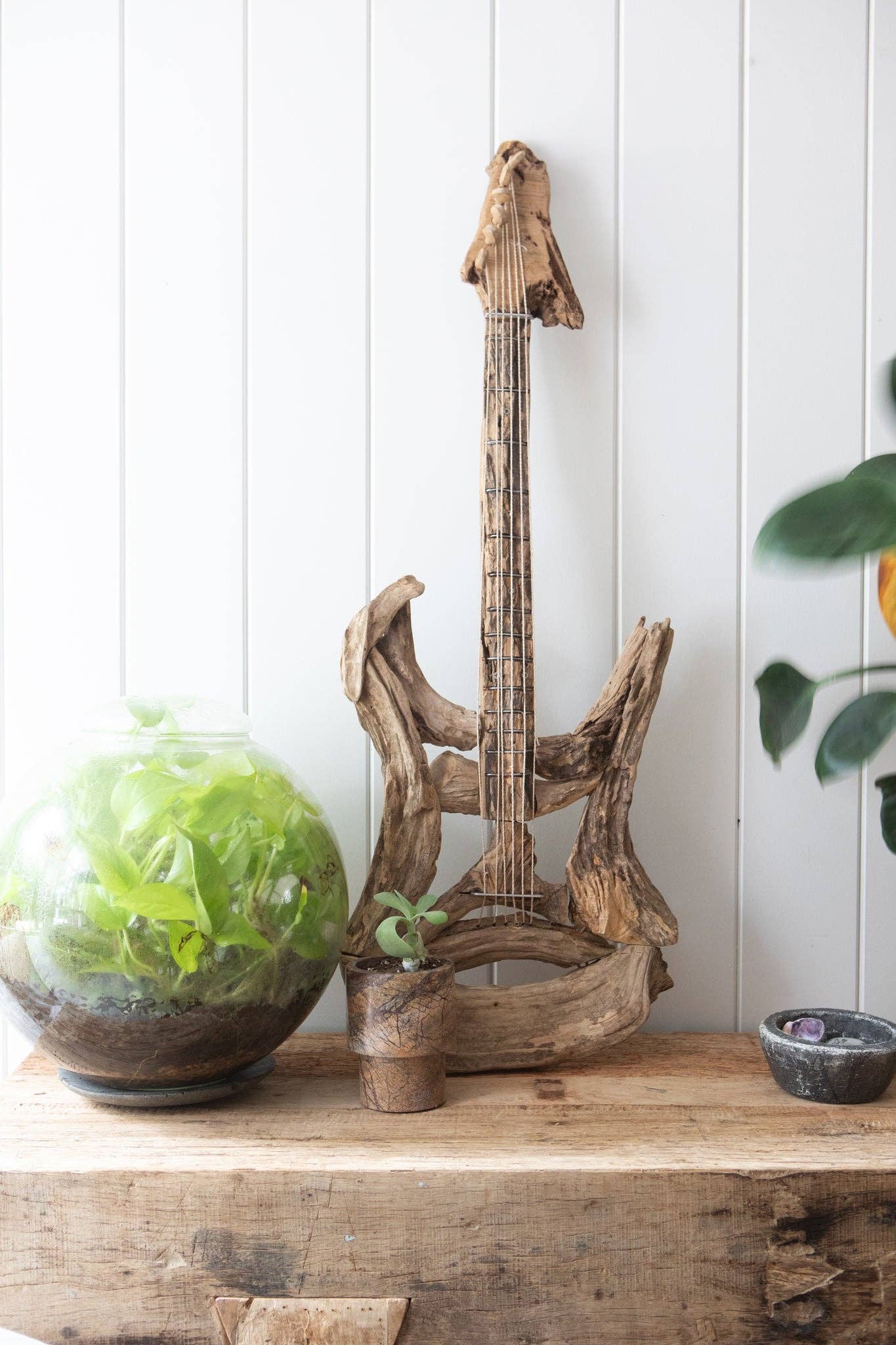 Sugarboo & Co - Wholesale Wall Accent - Driftwood Guitar with Strings1