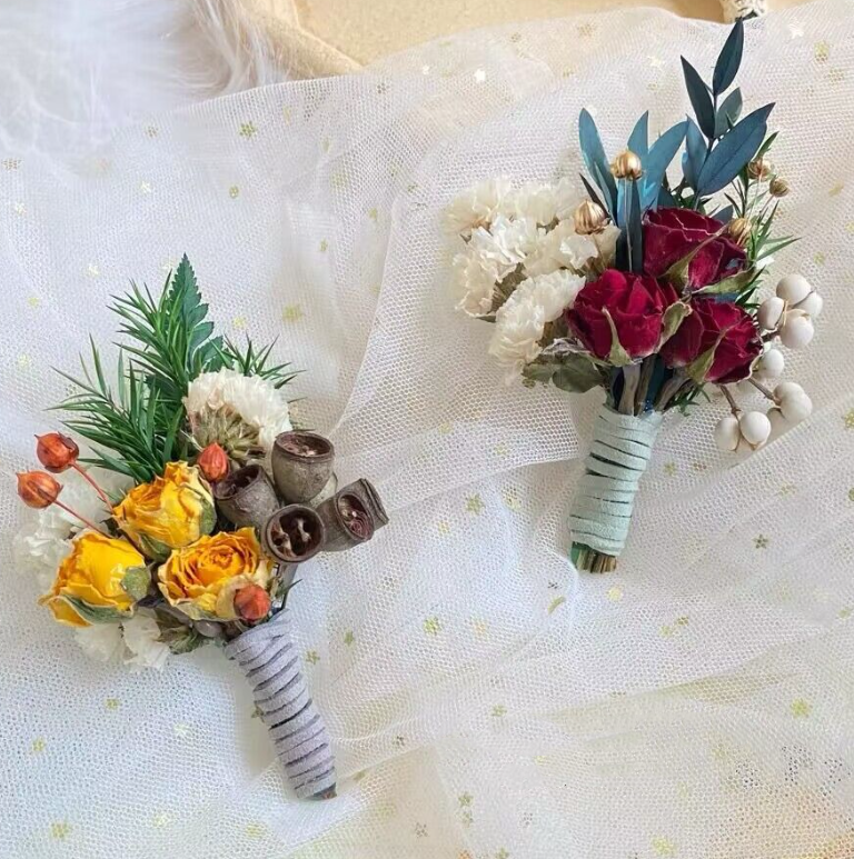 Sweet Home Deco - Wholesale Dried/Pressed Flowers - Dried Flower Mini Floral Bouquet, Boho Greenery Boutonniere6