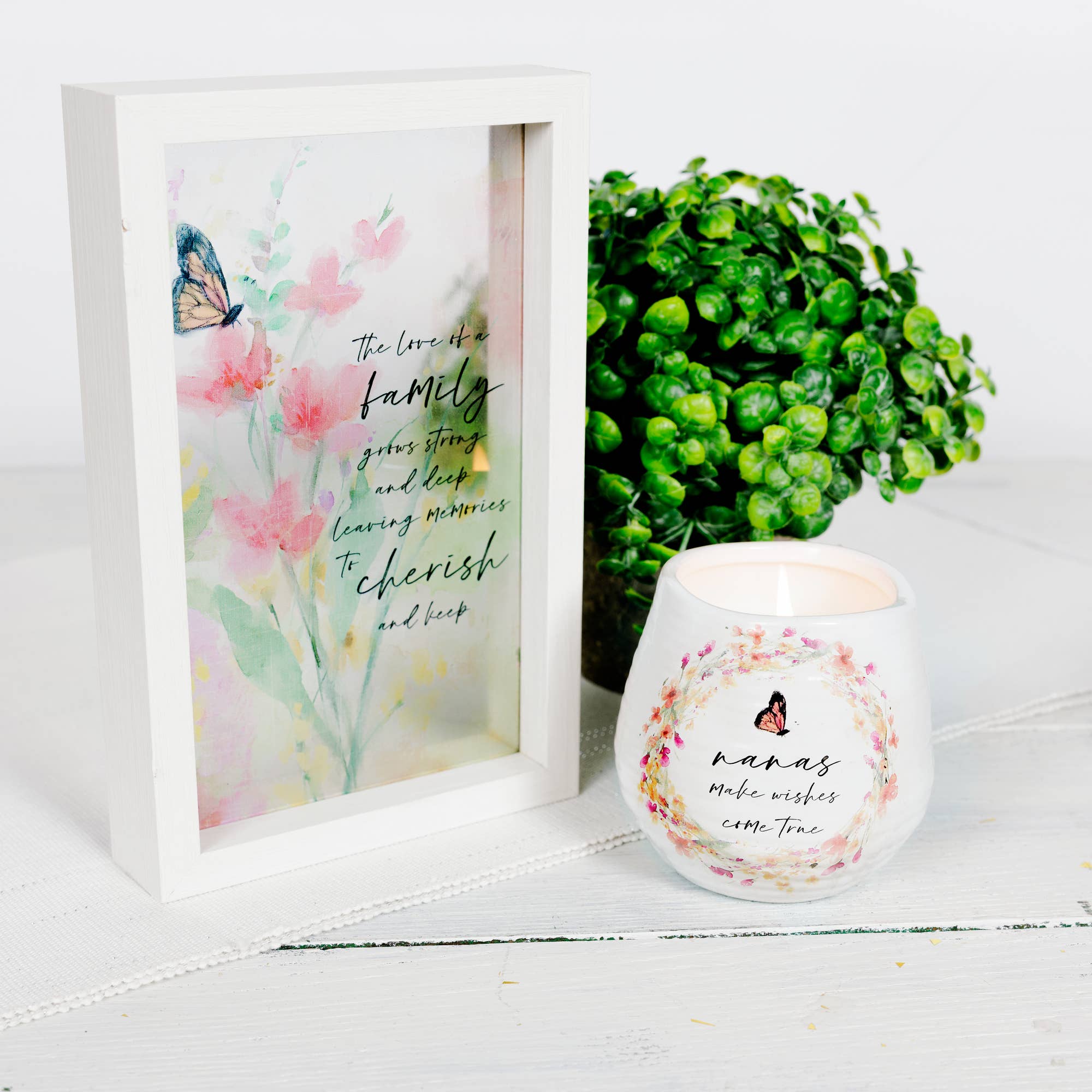 Pavilion - Vente Bougie en bocal - Bougie Nanas, 8 oz, 100 % cire de soja
Parfum : Tranquility3