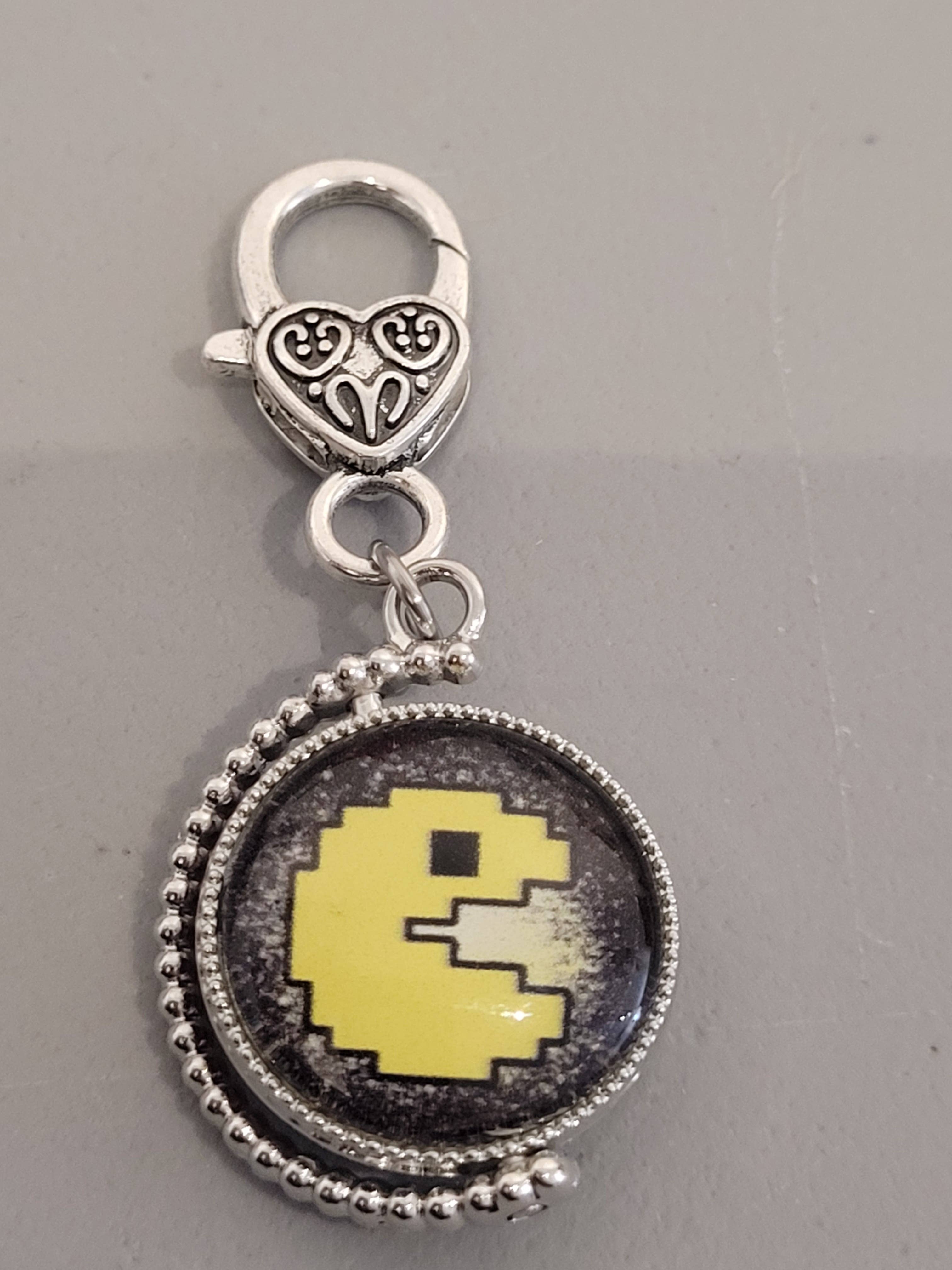 Con-Quest Crafts – wholesale Keychain – Unisex – Gaming Inspired Fidget Charms double-sided  keychain10