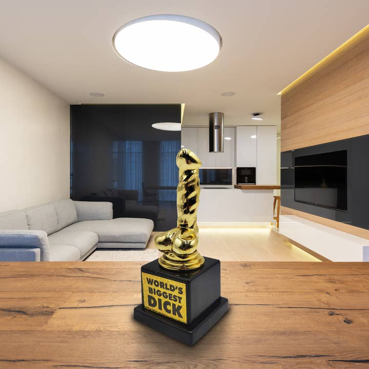 Mad Monkey GmbH - Wholesale Gag Gift/Novelty Gift - Mad Monkey - Trophy "World's Biggest D*ck", Cup1