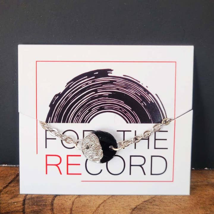 Dolly Halsband för wholesale av For the Record