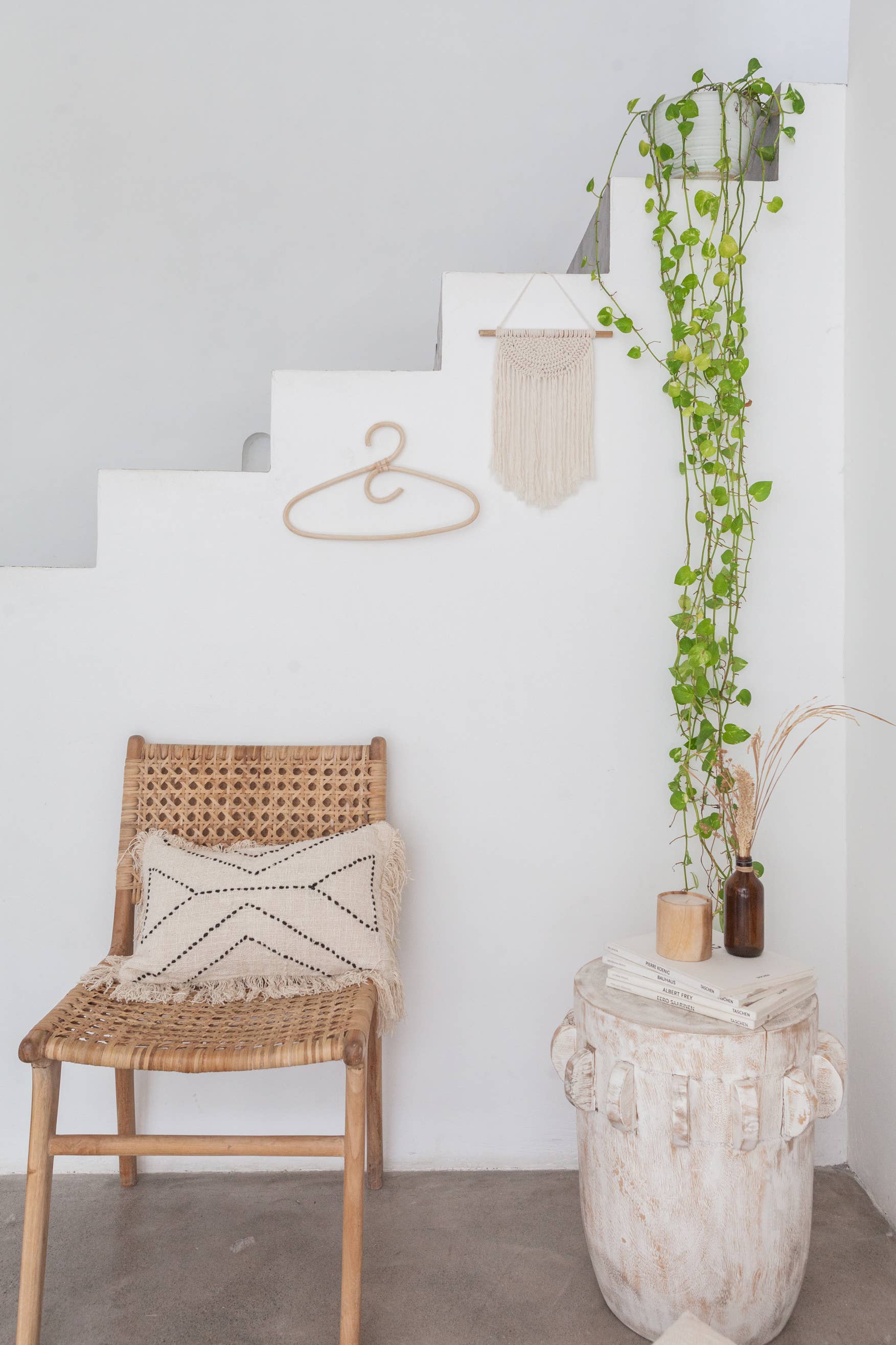 Village Thrive - Wholesale Clothes Hangers - Traditional Rattan Hanger5