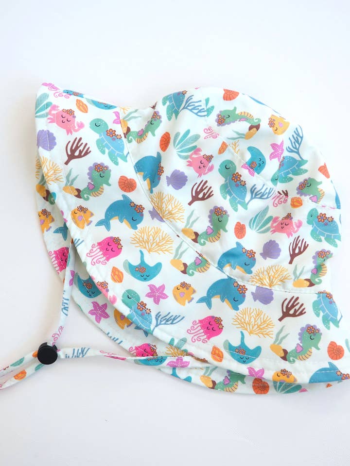 Chapeaux pour bébés et enfants - Aventure sous-marine pour la vente par Sungrubbies