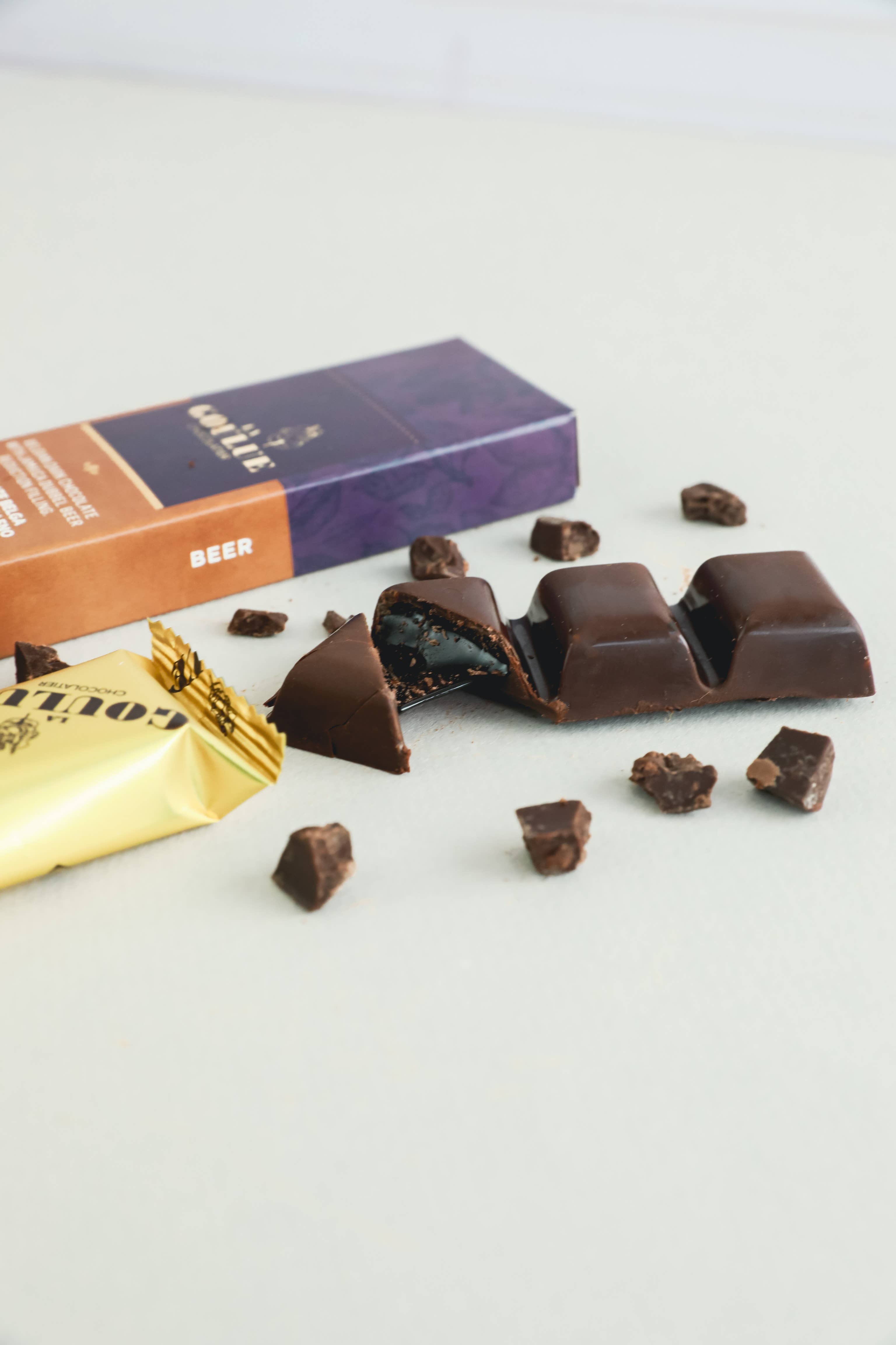 La Goulue Chocolatier – Großhandel Schokoriegel – La Goulue Schokoladentafel mit Jamaica Dubbel Bierfüllung1