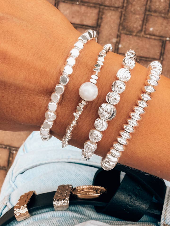 Shiny silver Steel Chain Beaded Bracelets for wholesale by Goupi