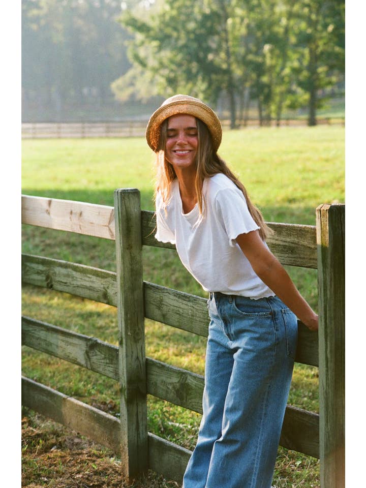 LA RELAXED - Wholesale T-Shirt - Women's - Classique Tee5