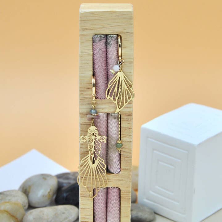 Orecchini Asimmetrici Carpa Koi Tormalina per la vendita all'ingrosso da parte di Lili B