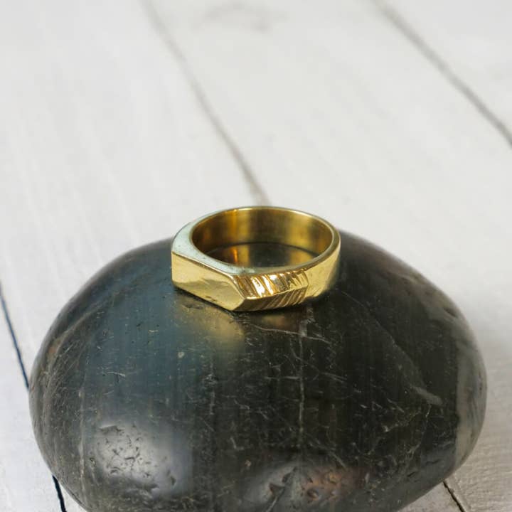 Baizaar - Wholesale Band/Stacked Ring - Brass Etched Arrow Band Ring